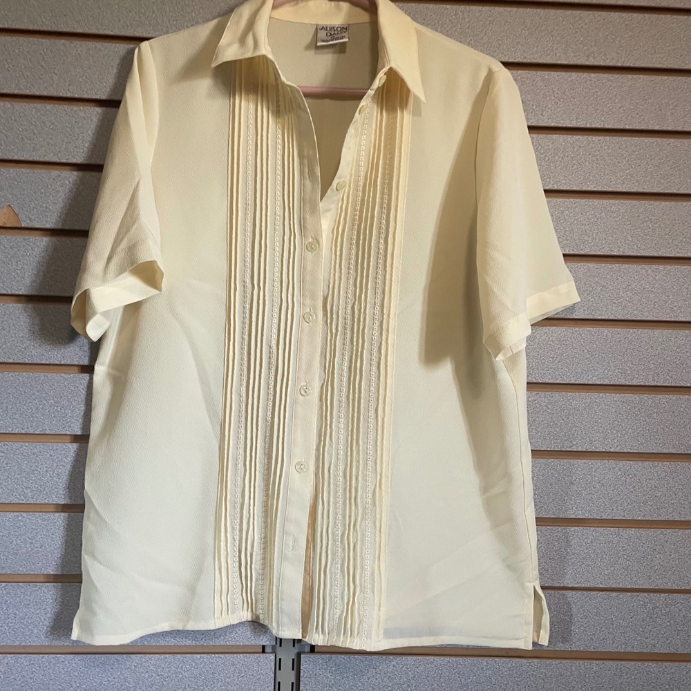 Alison‎ Daley Womens Top Size 12 Button Up Short Sleeve Pleated Yellow Blouse